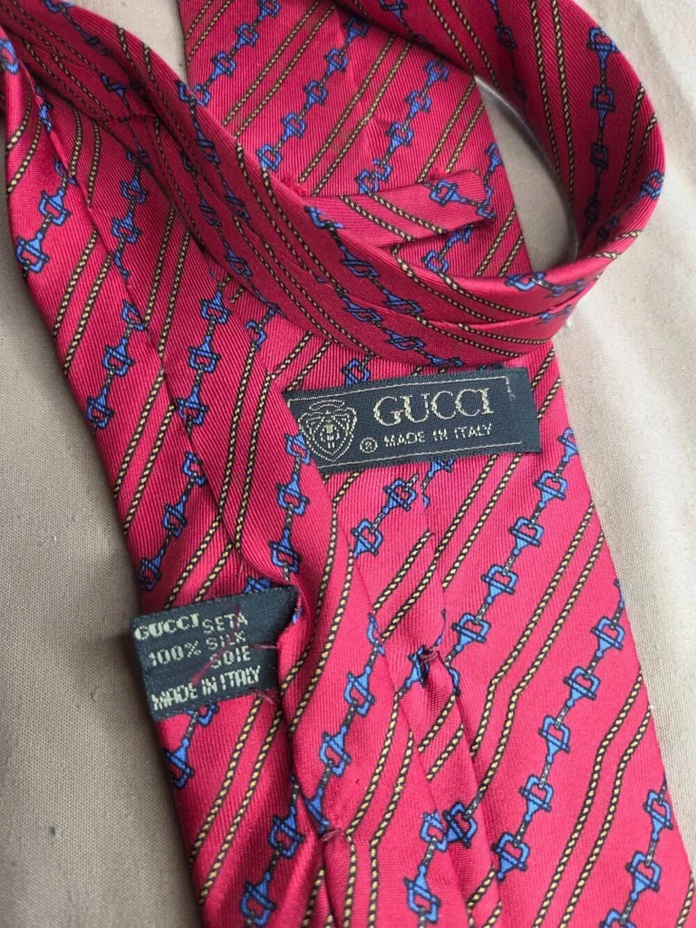 Vintage Gucci Mens 100% Silk Horsebit Red Blue Neck Tie Made in Italy